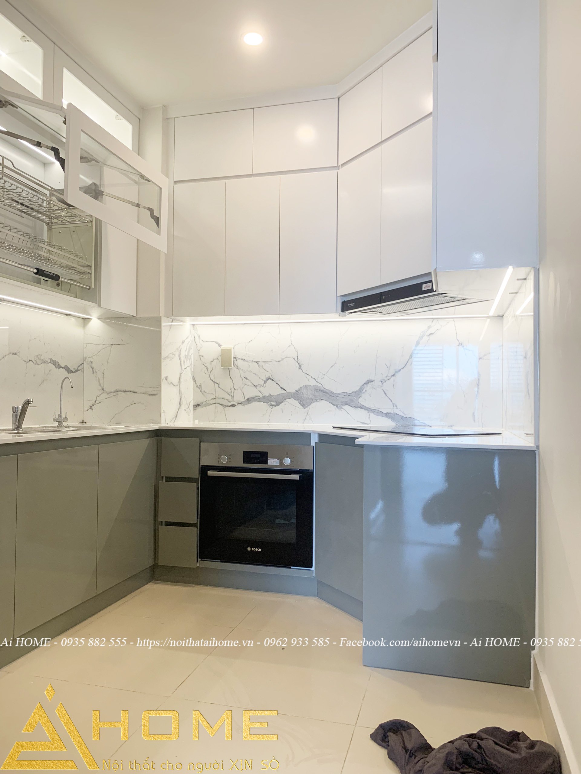 Tủ bếp chữ L đơn giản