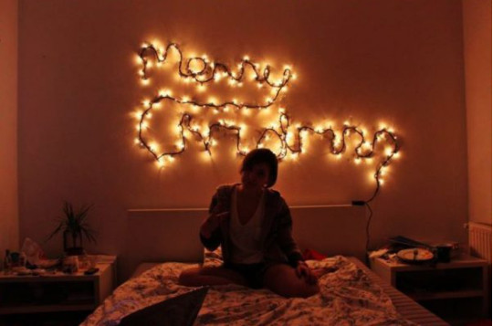 trang tri phong ngu noel